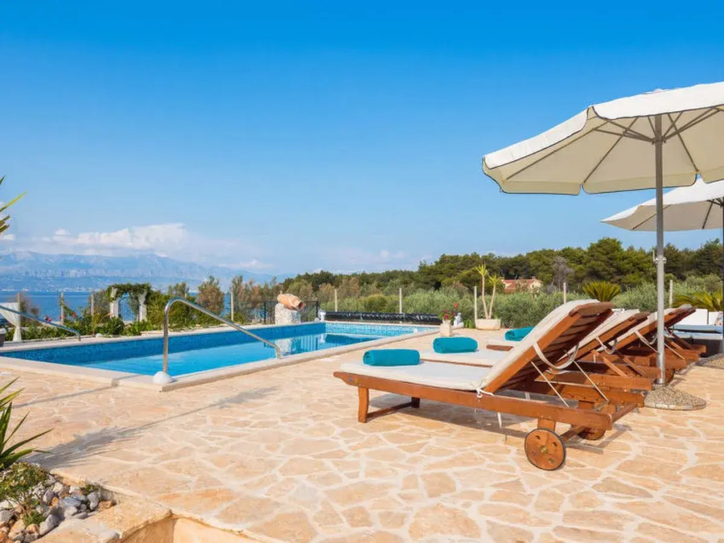Holiday Home Villa Mutnik by Interhome