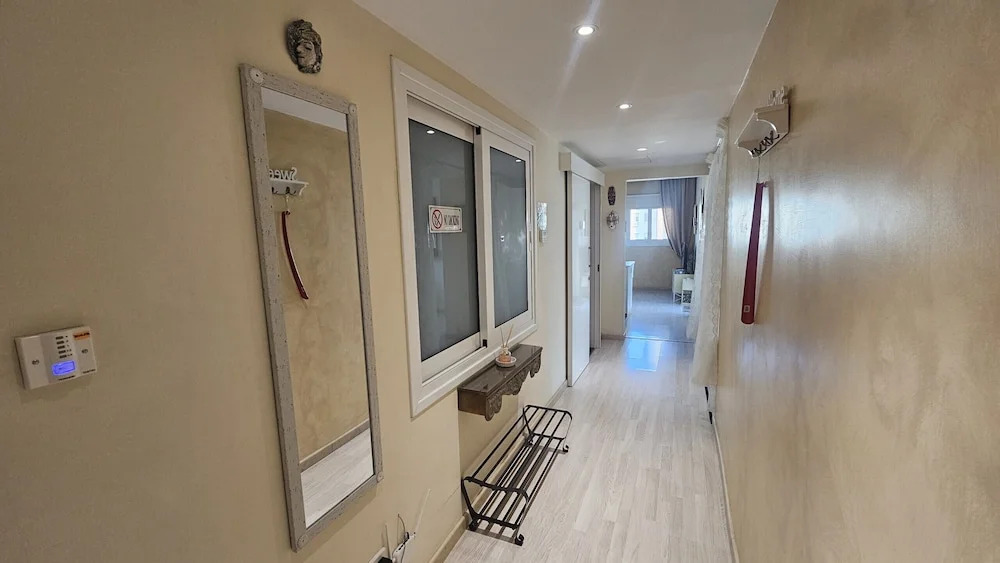 116 NIC 302a - Stay Fantasia Central Suite