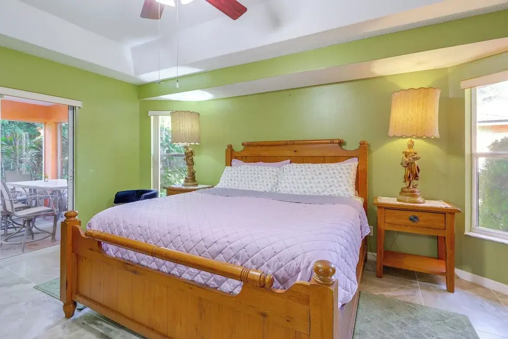 Spacious Backyard! Single-level Port St Lucie Home