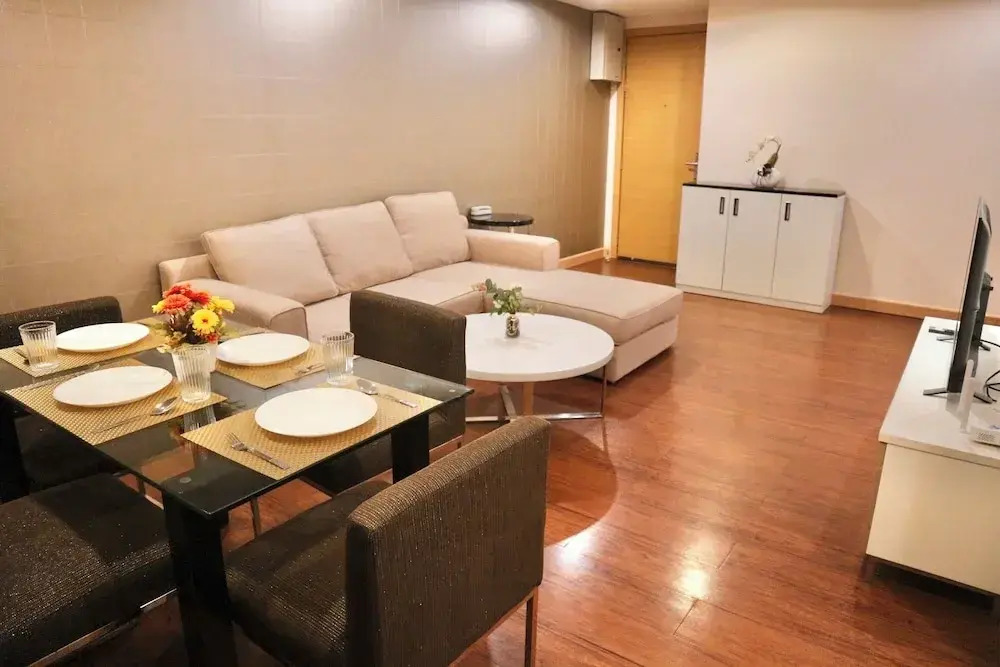 Icon Narindra Suites Hotel