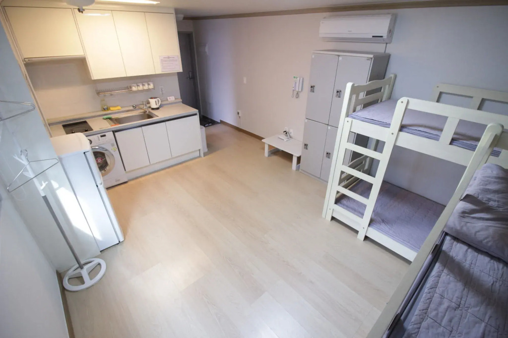 iam Residence and Guesthouse