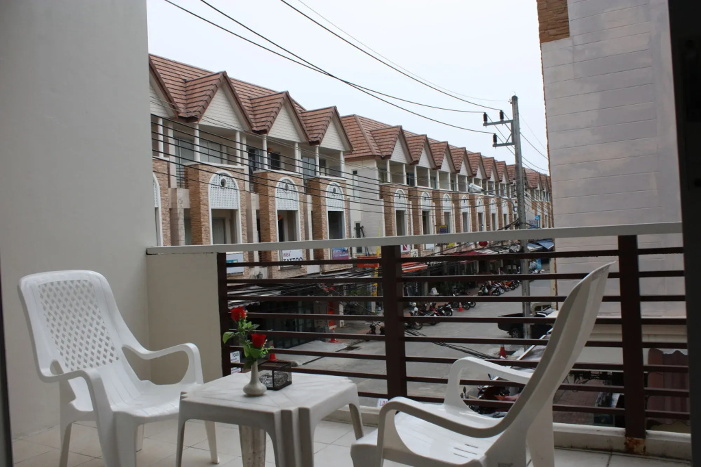 Phuket Racha Kata Homestay