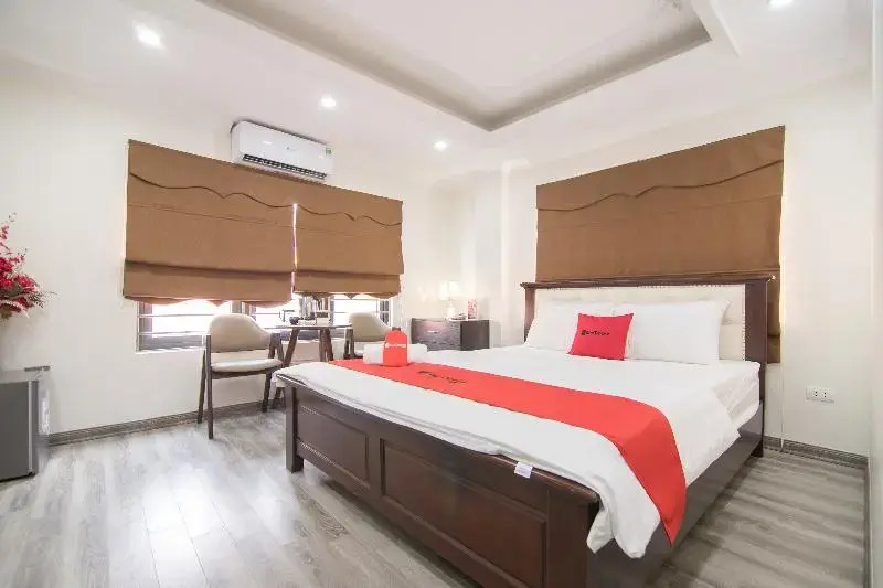 RedDoorz near Pho Co Ha Noi