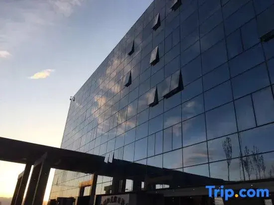 Yunpeng Sunshine Holiday Hotel