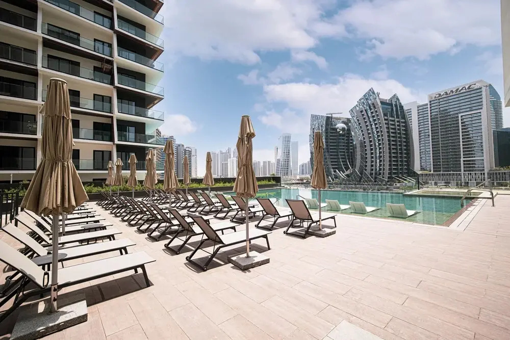 Waves - The Suite Dubai Luxury Studio Waterfront Living