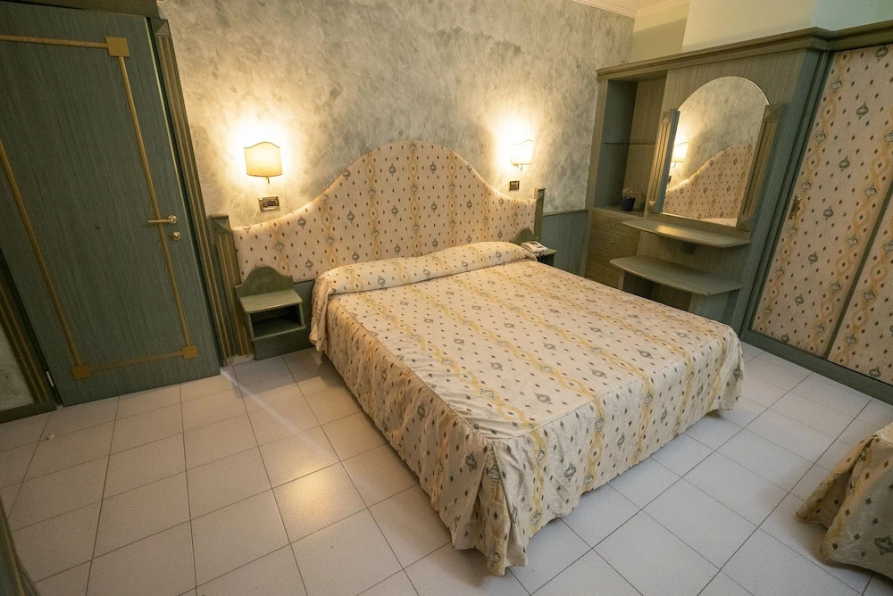 Kristall Palace Hotel