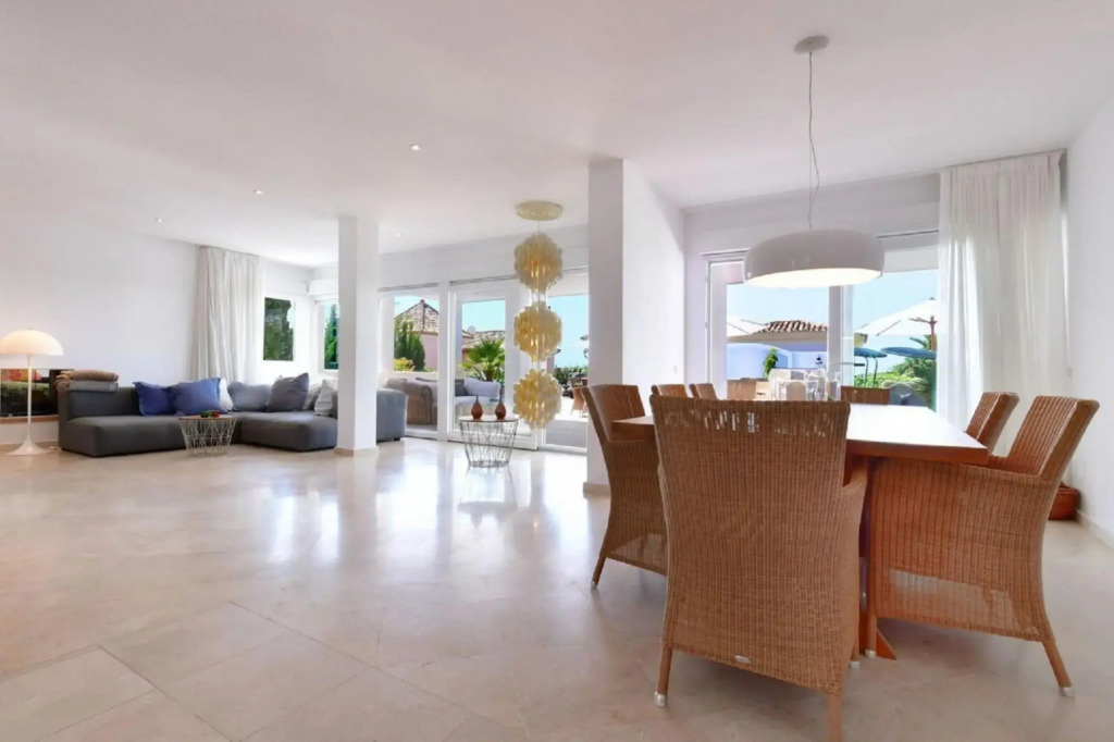 Luxury Villa Near Marbella with Private Pool, Jacuzzi & Modern Amenities