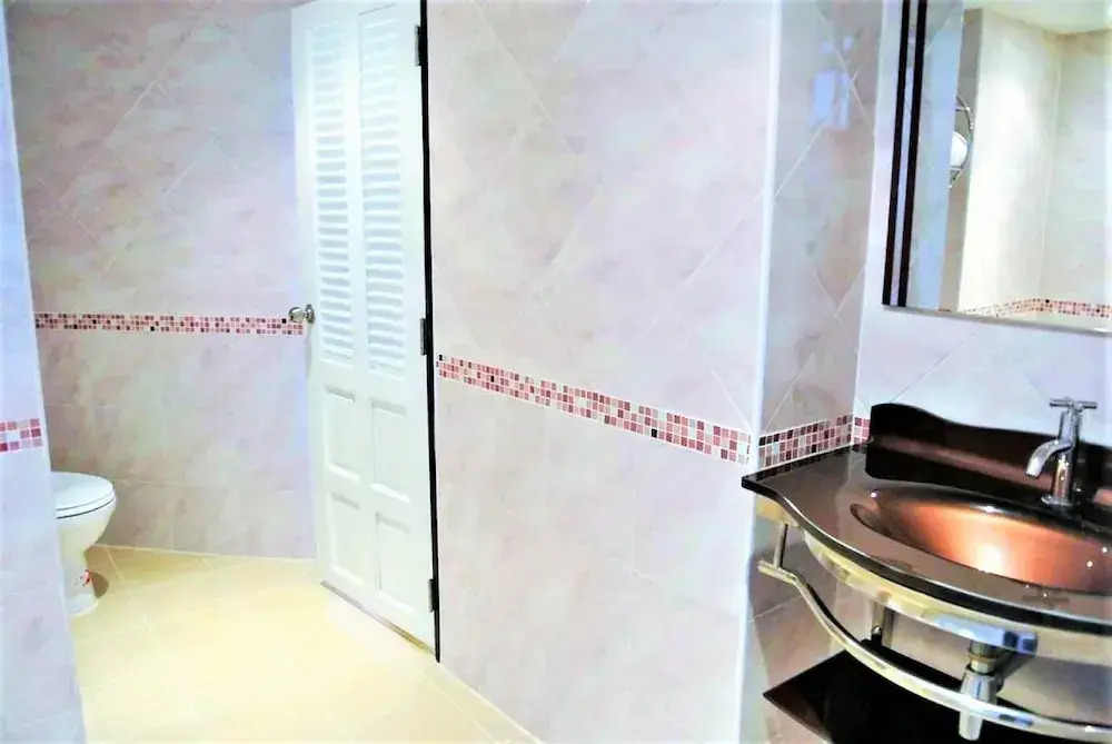1 bed Luxury Condo Jomtien
