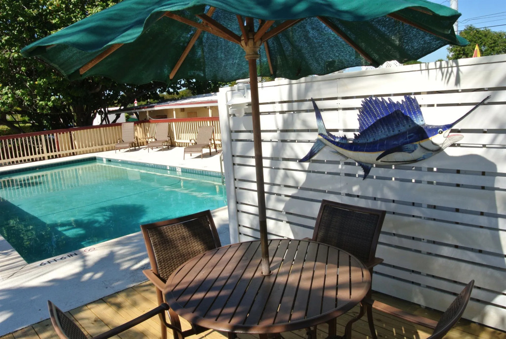 Отель Creekside Inn