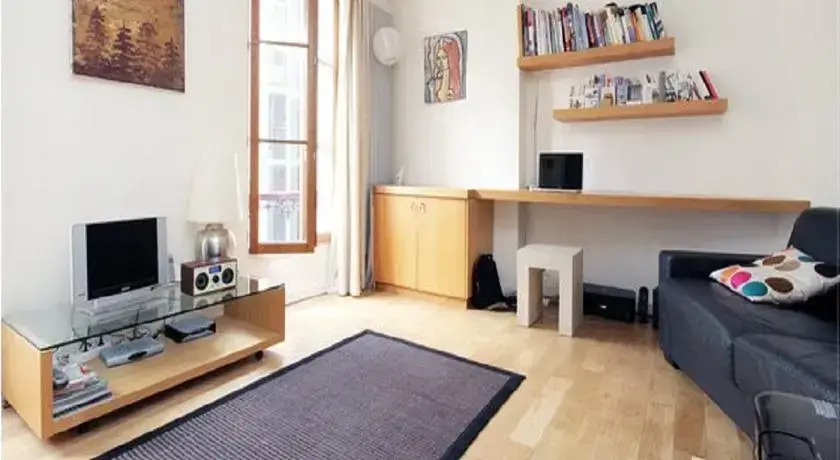 Stunning studio with lift - Louvre