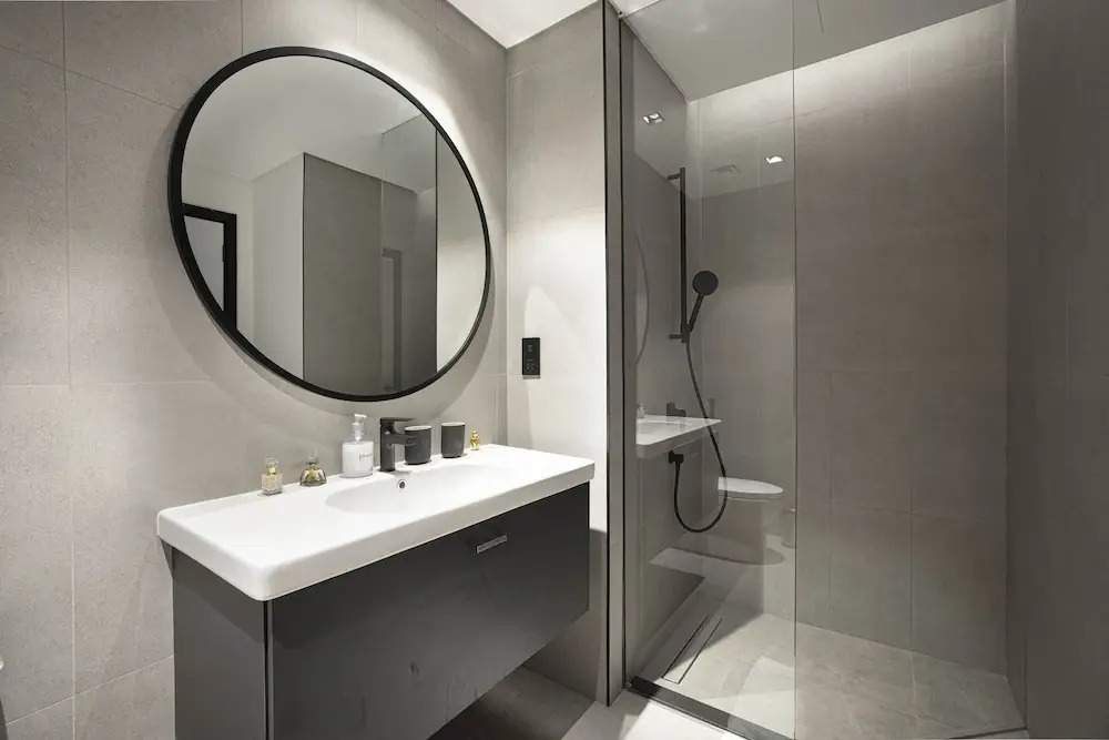 Waves - The Suite Dubai Luxury Studio Waterfront Living