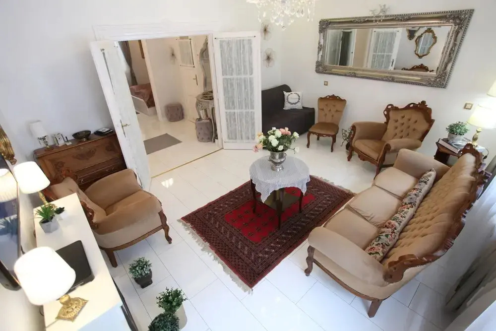 Dfive Apartments - Neo Baroque