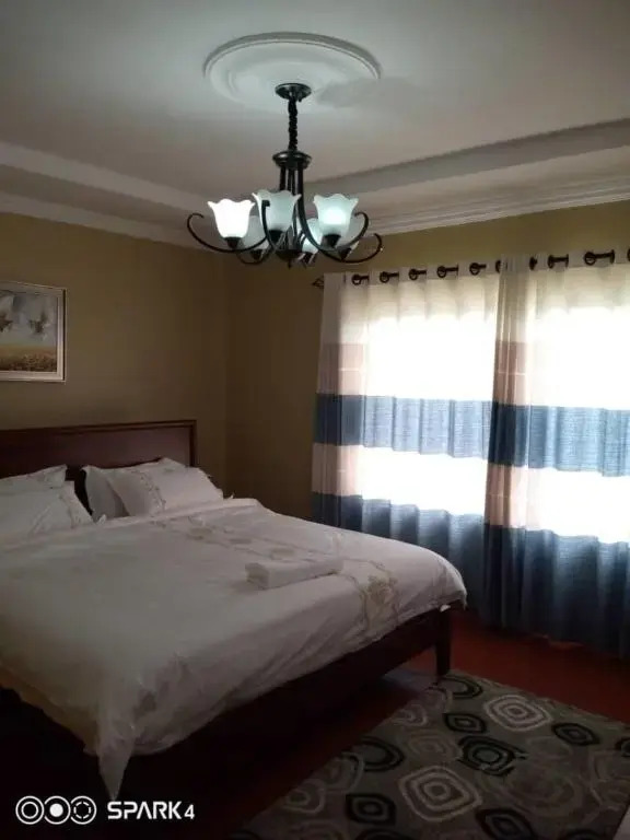3 Bedrooms Exclusive House in Mass Media