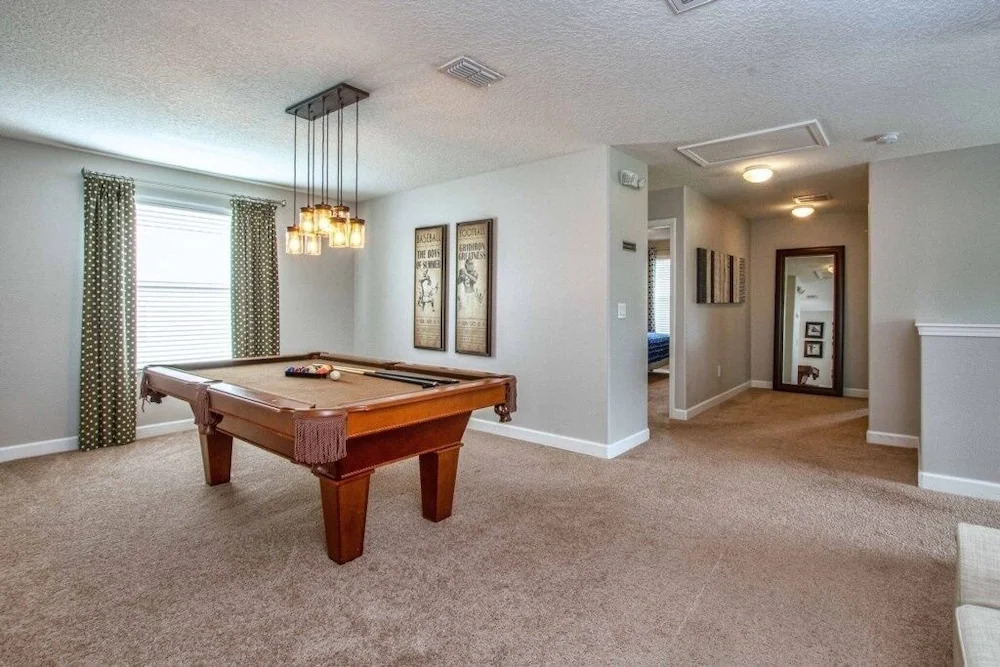 Spacious Family Getaway W/ Resort-3154pp 5 Bedroom Home by RedAwning