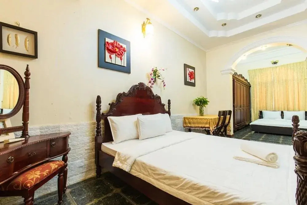 Villa 5 Lạc Long Quân - Bãi Sau
