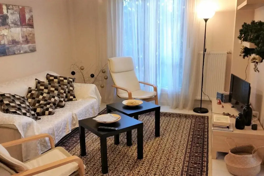 Trendy Urban Home in Athens - 5' to Metro Station