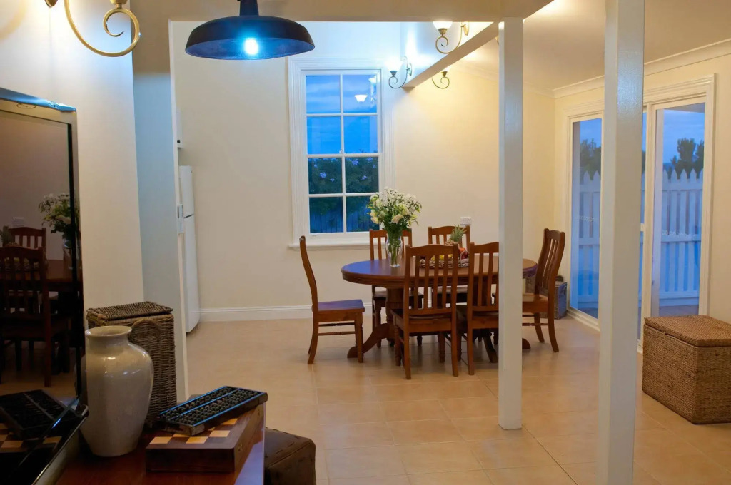 Lighthouse Lodge