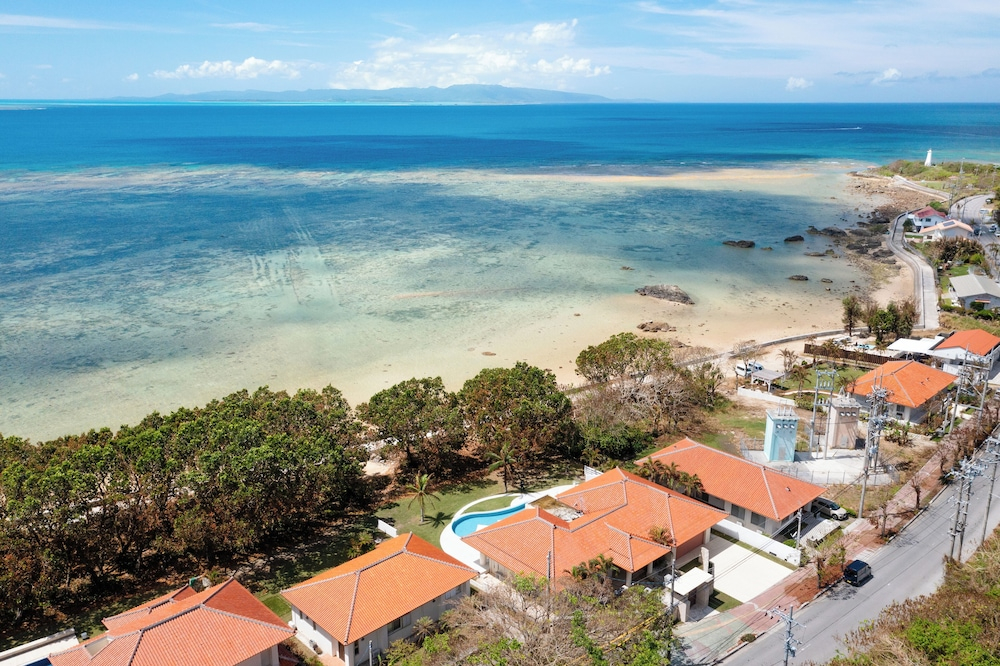 Ocean Front Villa Ishigakijima 3