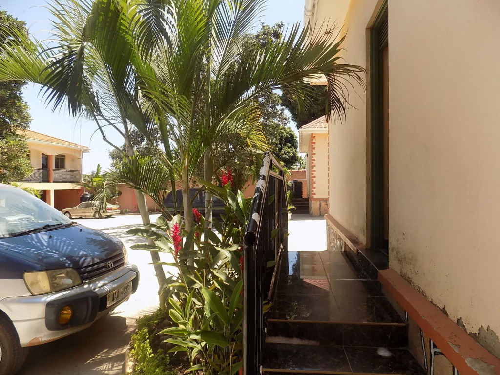 Etana Motel Kampala