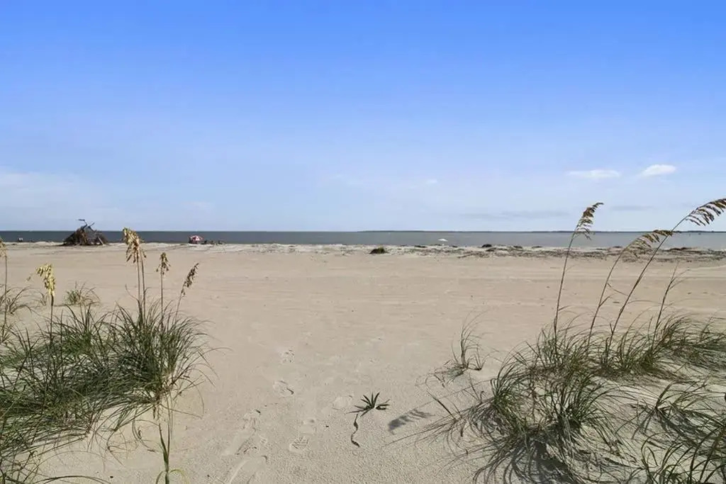 7 Black Duck - Top Notch Views & Amenities in a Private Oceanfront Oasis