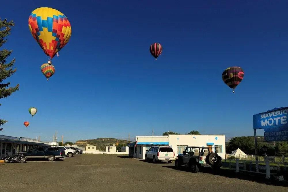 Maverick Motel and Glamp Ground