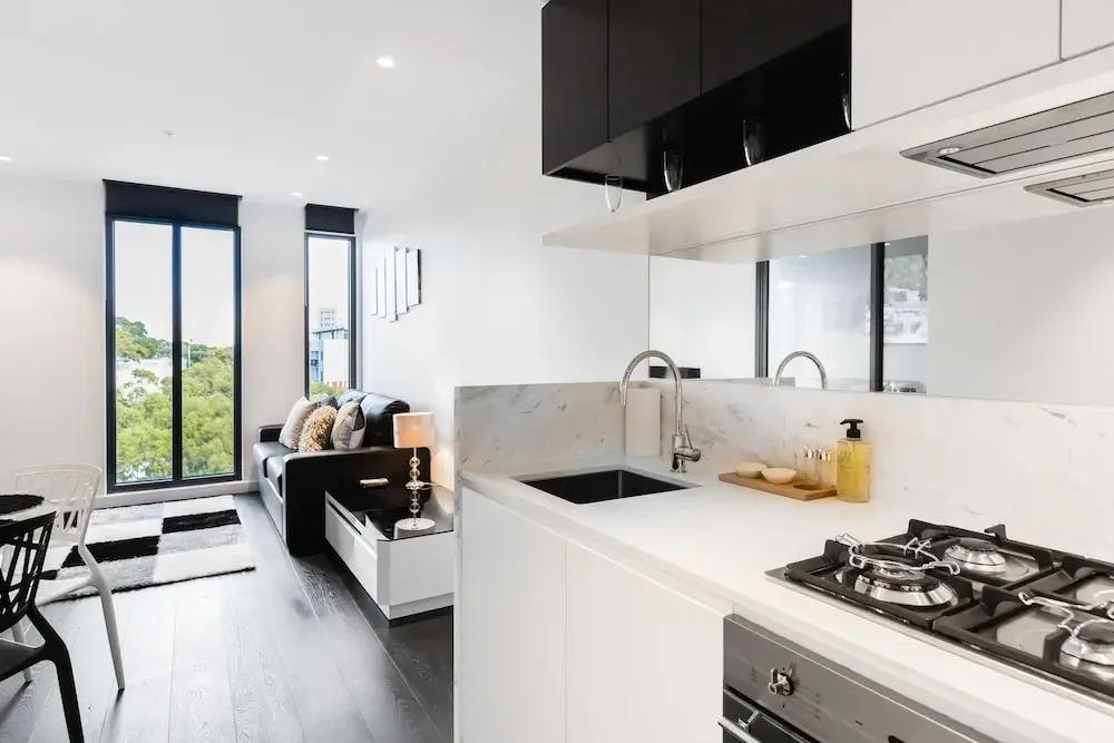 ESTHER, 2BDR South Yarra Apartment