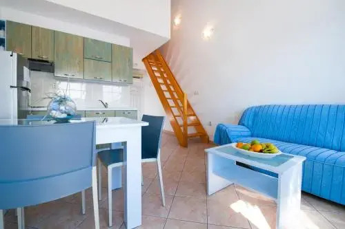 Apartment Milna - with Swimming Pool & Amazing Seaviews, above Bijaka Beach