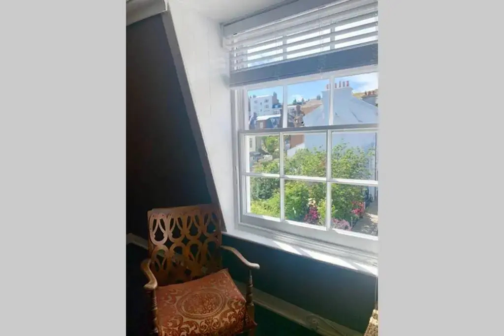 Stunning 18th Century 5 Bed House Old-Town Hastings