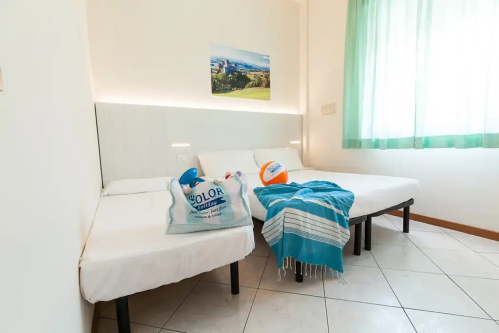 Color Metropolitan Family Hotel