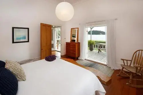 Oakura Bay Villa - Stay Waiheke