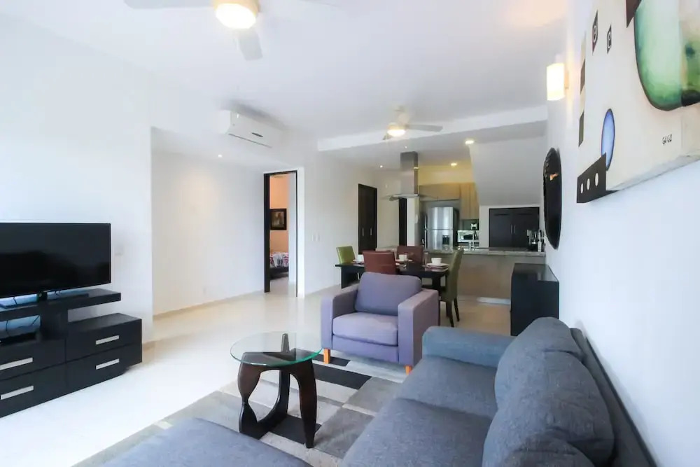 Wellness Center Penthouse by Olahola