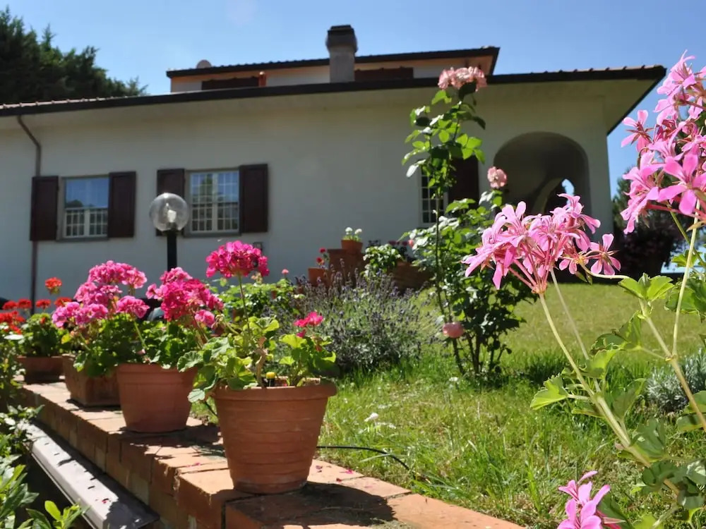 Villa in Tuscany near Town