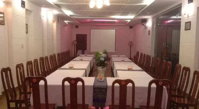 Chi Nguyen Hotel