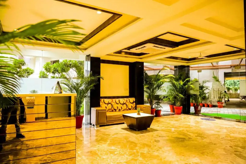 Hotel Shri Radha Nikunj - Opposite Prem Mandir