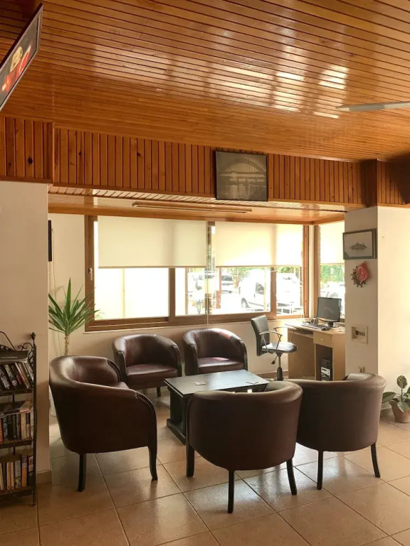 Yuksel Hotel