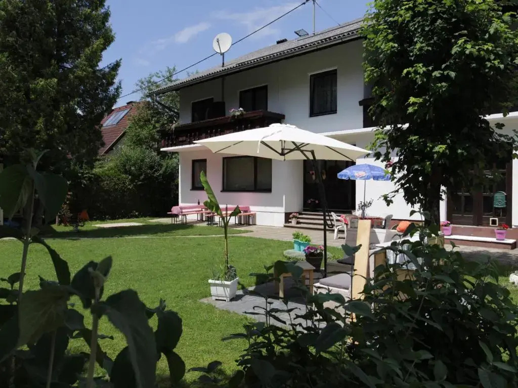 Apartment Villa Louise