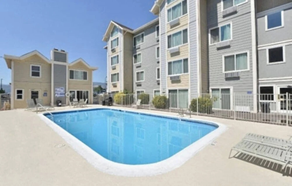 Near Airport, Hospital, Midtown, 58 TV - Apt 255