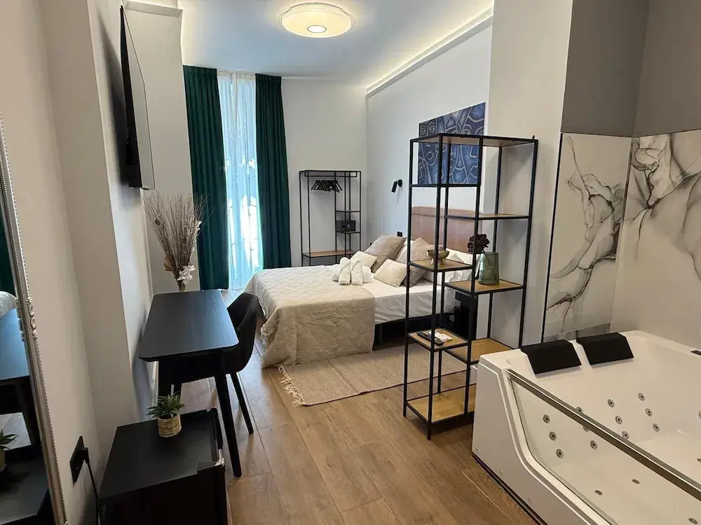 Ventura Luxury