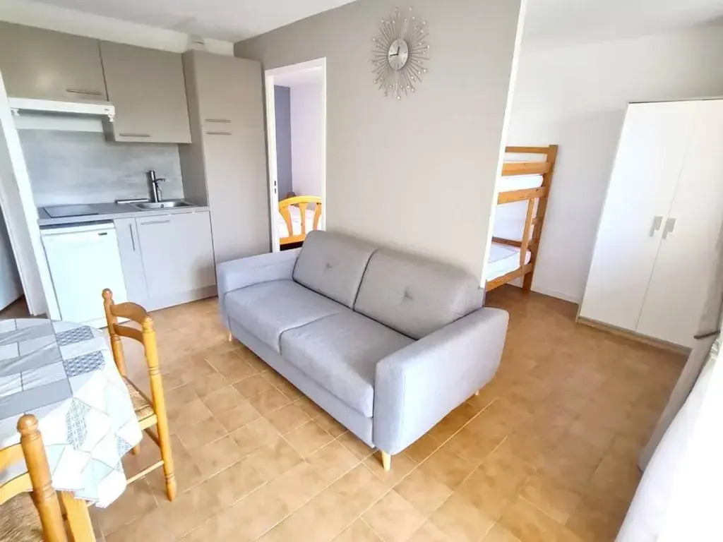 Appartement Six-Fours-les-Plages, 2 pièces, 4 personnes - FR-1-316-268