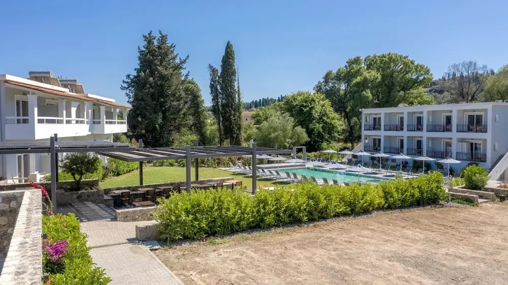 Yannis Hotel Annex Rooms