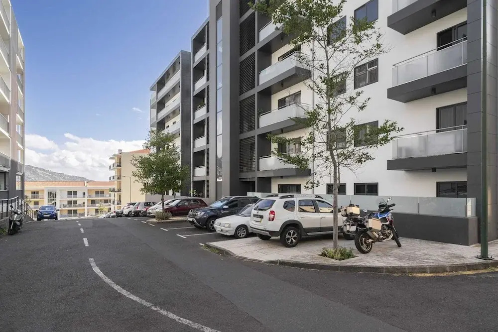 Comfortable and Near Funchal - Barreiros IV