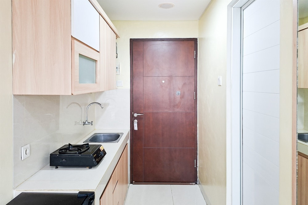 Modern Look Studio Apartment At Springwood Residence Tangerang