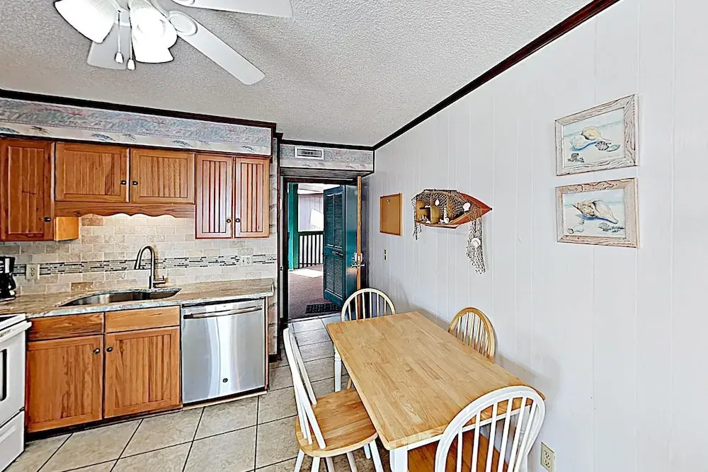 Oceanfront Condo w/ Pool - Steps to the Sand! condo