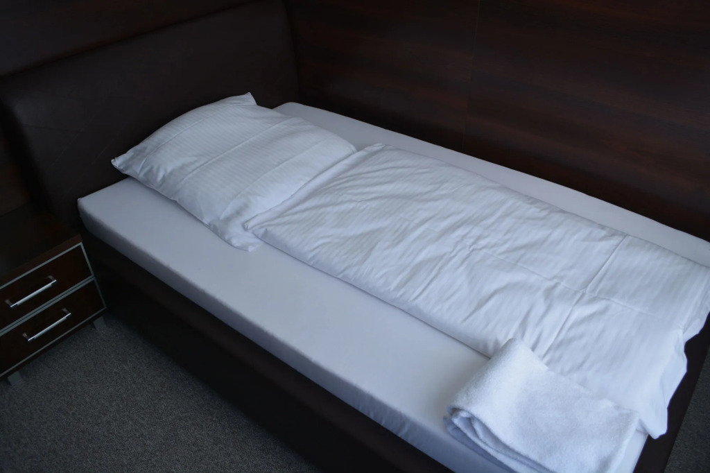 B&D Hotel