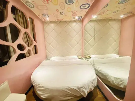 fashion city beautifully hotel