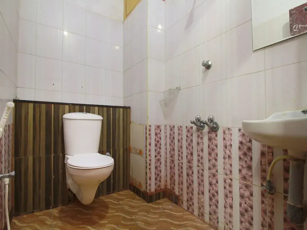 OYO 9113 IBRAS Residency