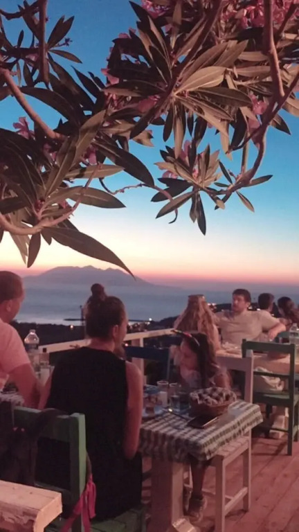 Dimitri Ada Evi & Restoran