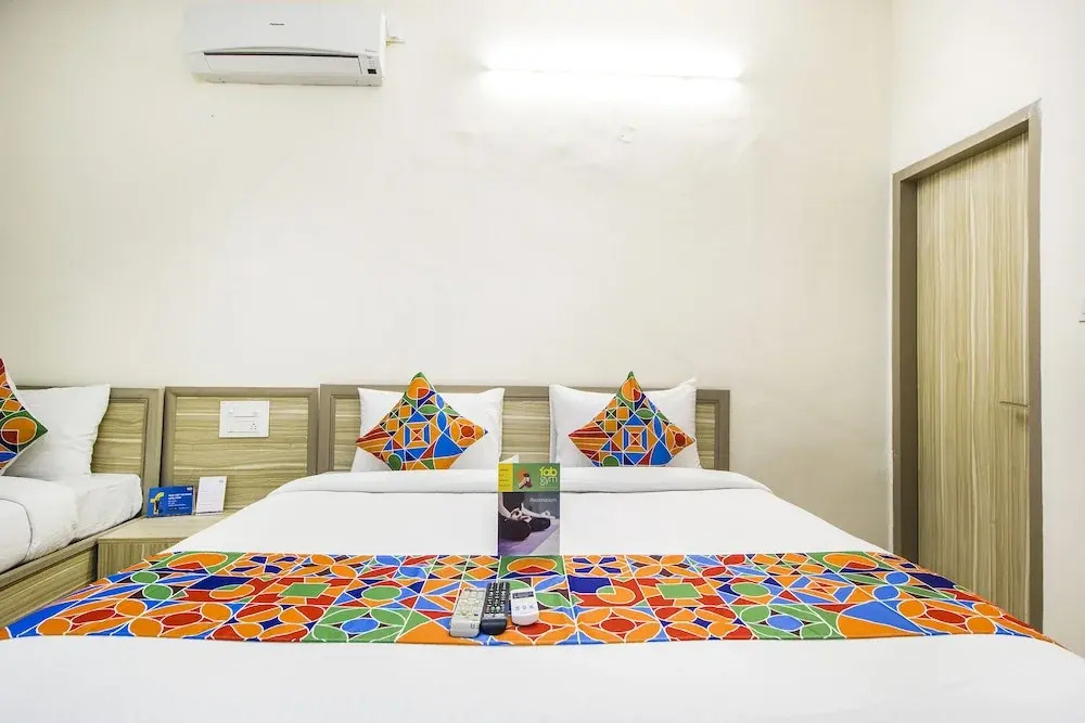 FabHotel Evergreen