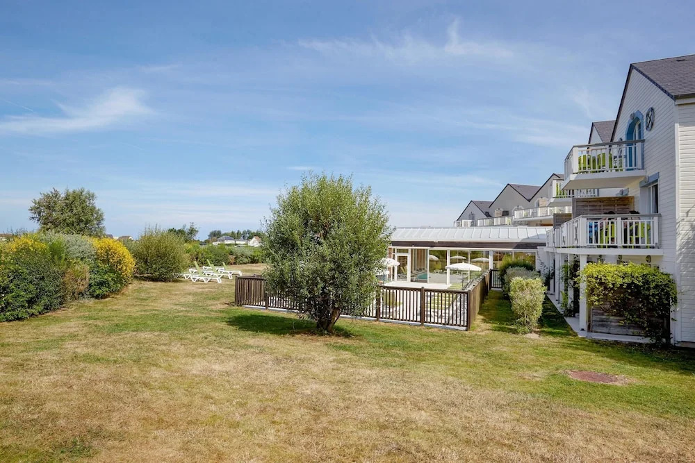 Courseulles Coastal Apartment for 4