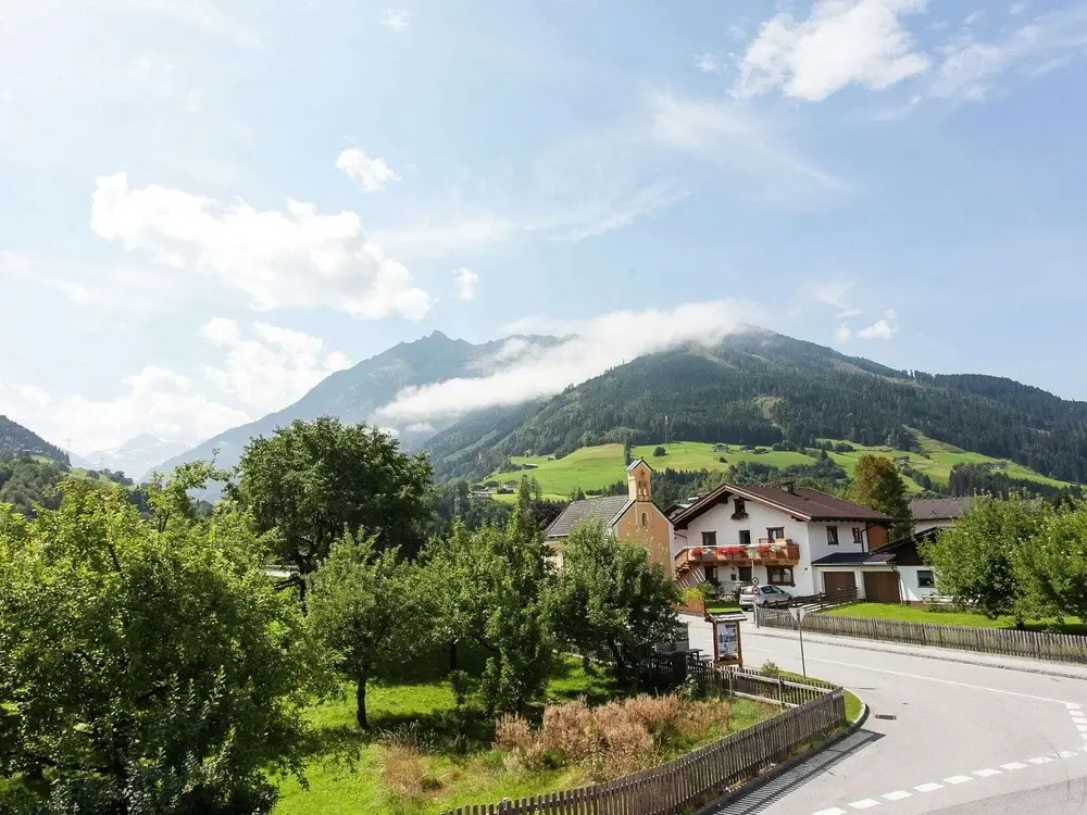 Spacious Apartment near Ski Area in Mittersill